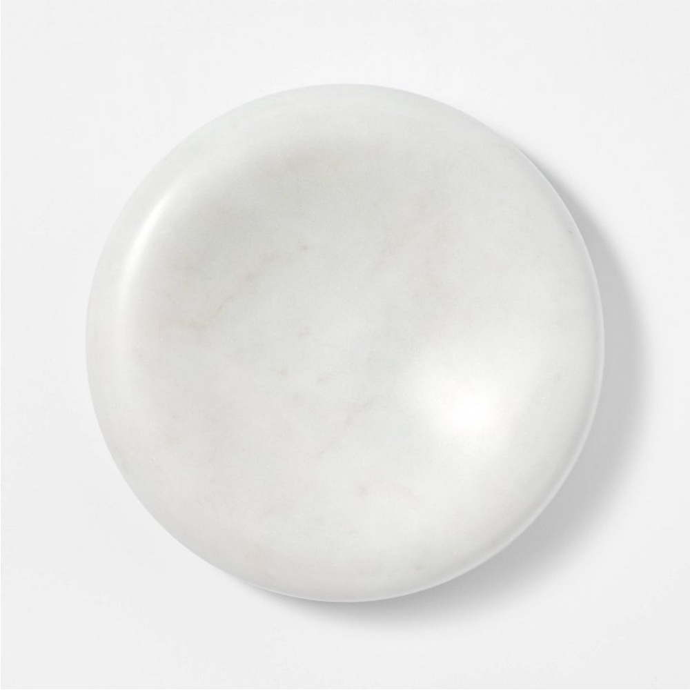STUDIO MCGEE NWT marble white dish 8.03”w -white